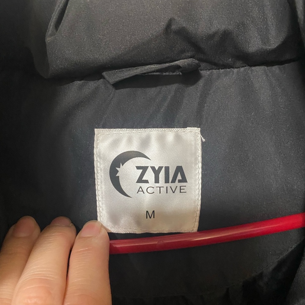 Zyia Aspen Black Puffer Jacket  New with tags